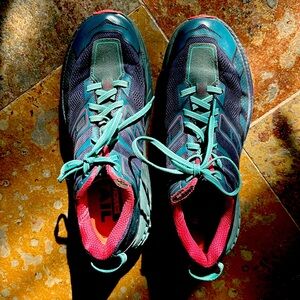 HOKA SPEEDGOAT 2 Trail Running Vibram sole!